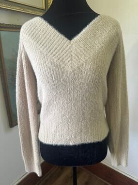 H&M Fuzzy Deep V Back Sweater Beige Eyelash Knit Cozy Soft Size Small